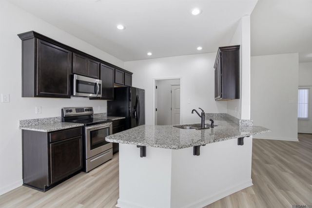 43104 Pineside Ave, Prairieville, LA 70769