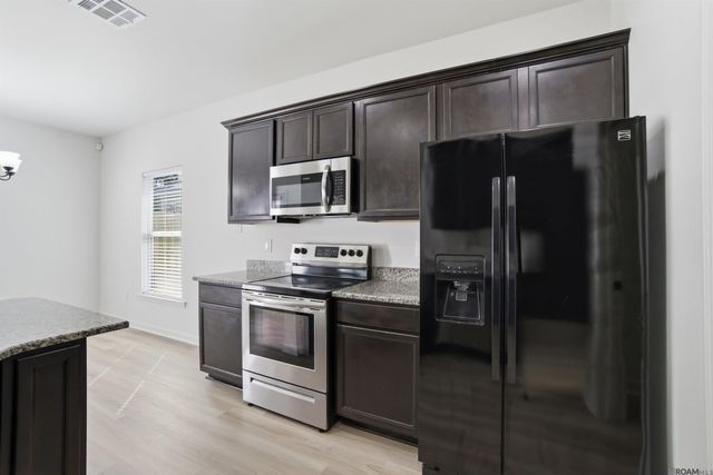 43104 Pineside Ave, Prairieville, LA 70769