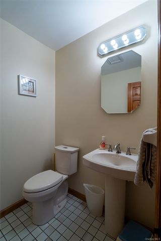 13 Bray Farm Lane, Wappingers Falls, NY 12590