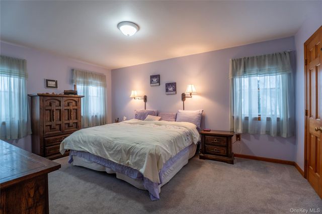 13 Bray Farm Lane, Wappingers Falls, NY 12590