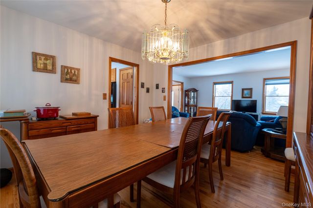 13 Bray Farm Lane, Wappingers Falls, NY 12590