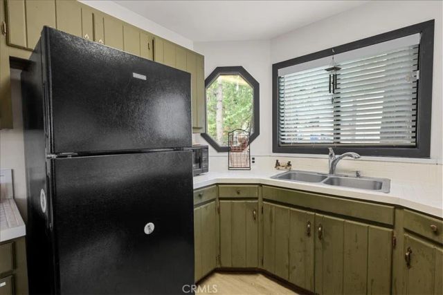 267 Spruce Lane, Sugarloaf, CA 92386