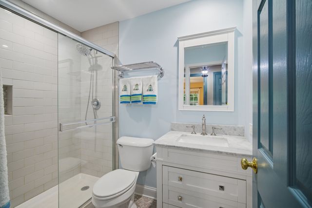 237 Beachview Lane, North Barrington, IL 60010