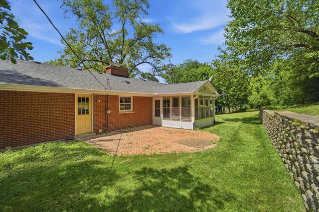 237 Beachview Lane, North Barrington, IL 60010