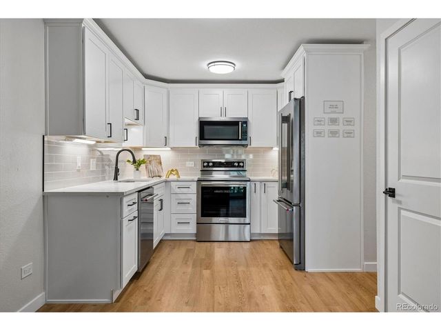 605 S Alton Way 12A, Denver, CO 80247