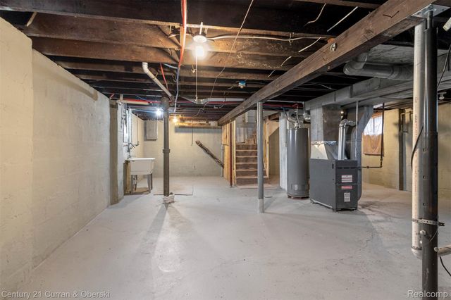 239 White Street, Ecorse, MI 48229