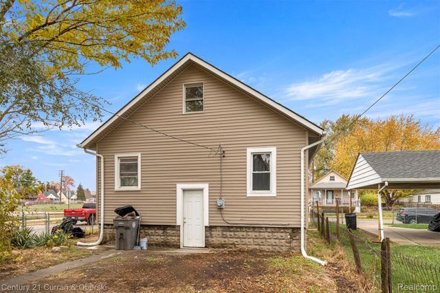 239 White Street, Ecorse, MI 48229