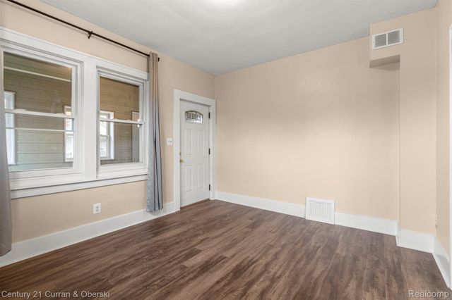 239 White Street, Ecorse, MI 48229