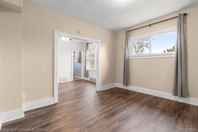 239 White Street, Ecorse, MI 48229