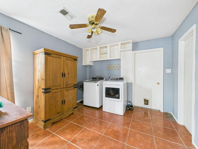 16207 N Meadow Drive, Houston, TX 77073