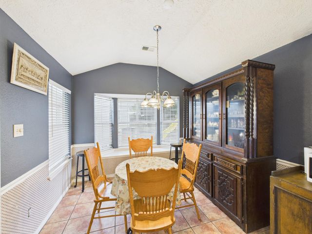 16207 N Meadow Drive, Houston, TX 77073