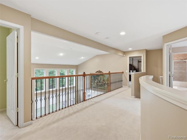 7079 Chatham Court, West Bloomfield, MI 48322