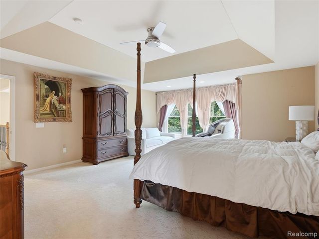 7079 Chatham Court, West Bloomfield, MI 48322