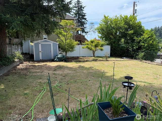 4143 W E Street, Bremerton, WA 98312