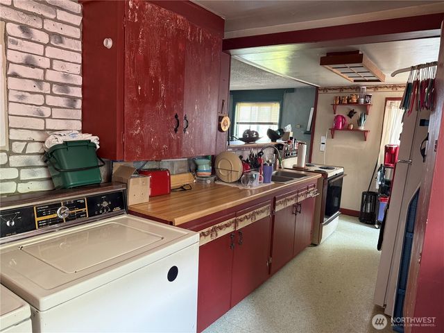 4143 W E Street, Bremerton, WA 98312