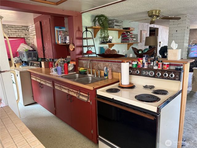4143 W E Street, Bremerton, WA 98312