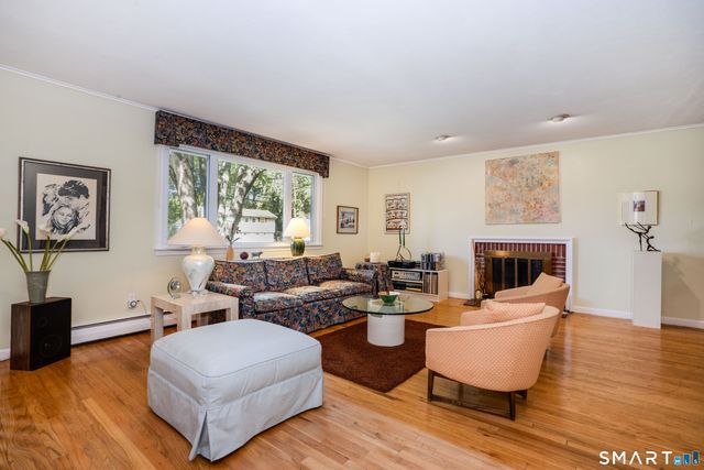 107 Northbrook Drive, West Hartford, CT 06117
