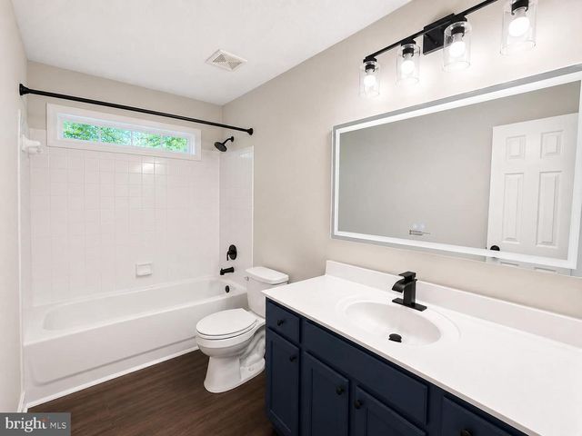 241 LAND OR DR, Ruther Glen, VA 22546