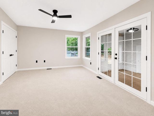 241 LAND OR DR, Ruther Glen, VA 22546