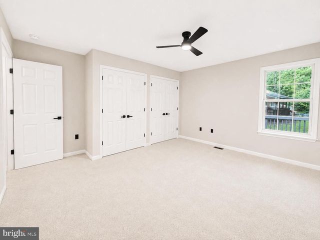 241 LAND OR DR, Ruther Glen, VA 22546