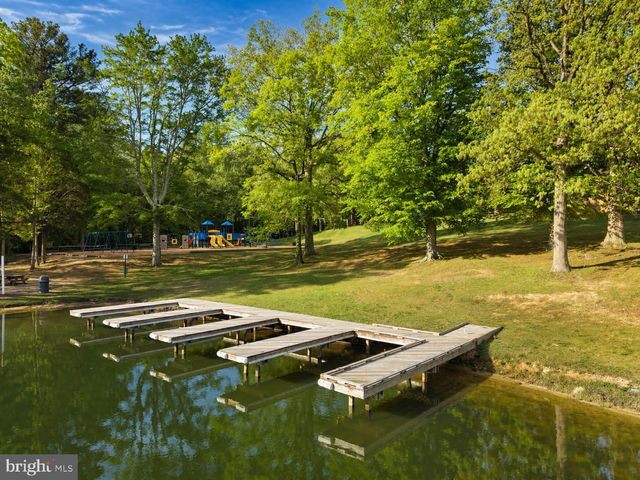 241 LAND OR DR, Ruther Glen, VA 22546
