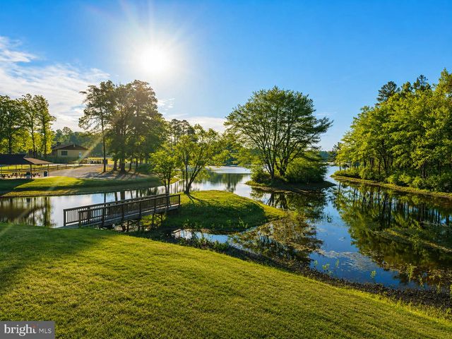 241 LAND OR DR, Ruther Glen, VA 22546