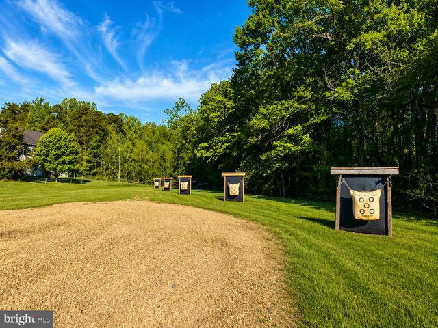 241 LAND OR DR, Ruther Glen, VA 22546