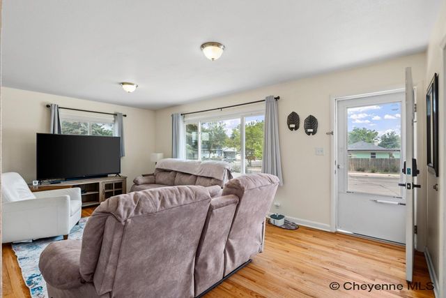 3552 CONCORD RD, Cheyenne, WY 82001
