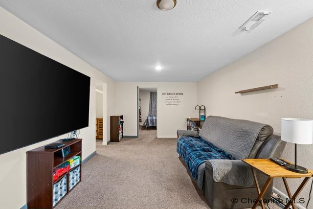 3552 CONCORD RD, Cheyenne, WY 82001