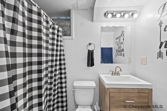 3552 CONCORD RD, Cheyenne, WY 82001