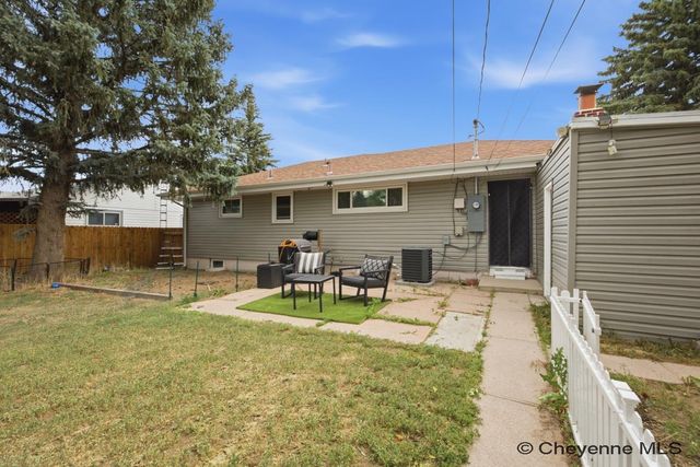 3552 CONCORD RD, Cheyenne, WY 82001