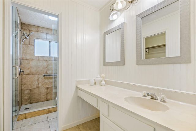 604 Spring Breeze Street, League City, TX 77573