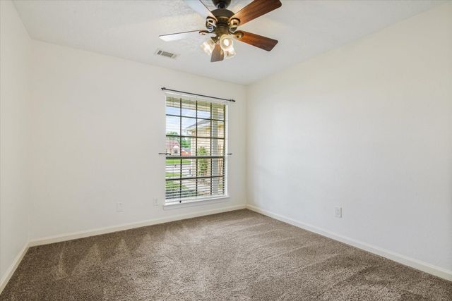 604 Spring Breeze Street, League City, TX 77573