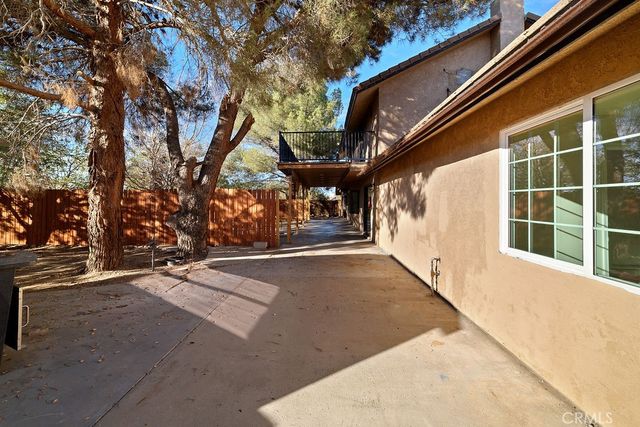 40721 25th W, Palmdale, CA 93551