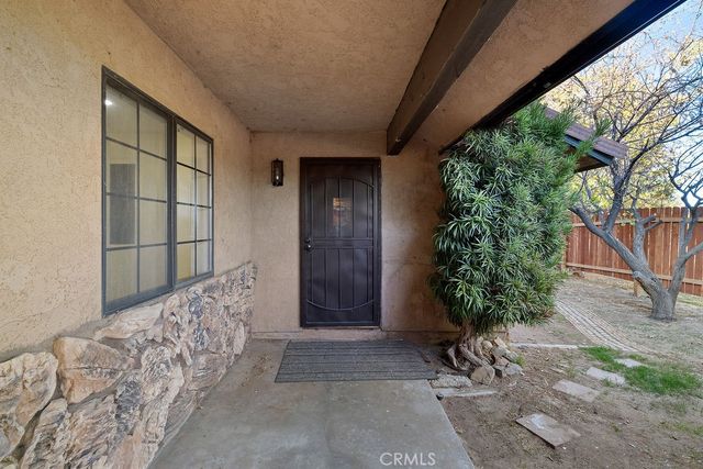 40721 25th W, Palmdale, CA 93551