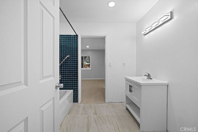 40721 25th W, Palmdale, CA 93551