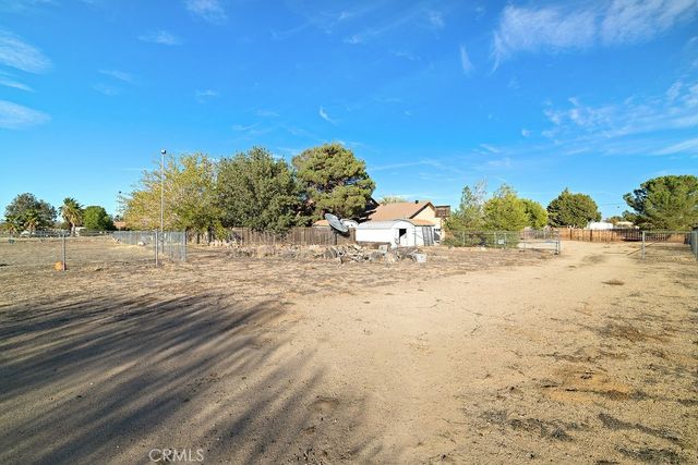 40721 25th W, Palmdale, CA 93551
