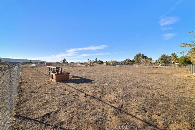 40721 25th W, Palmdale, CA 93551