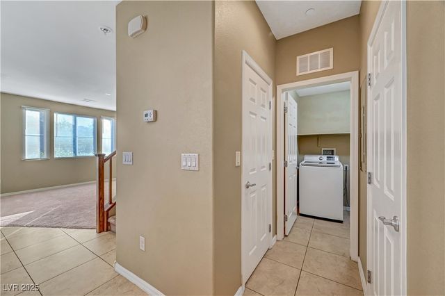 11420 Ogden Mills Drive 101, Las Vegas, NV 89135