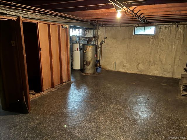 1474 Stephen Marc Lane, East Meadow, NY 11554