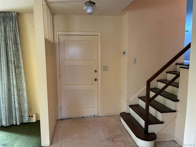 1474 Stephen Marc Lane, East Meadow, NY 11554