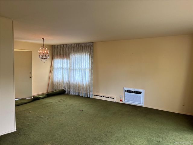 1474 Stephen Marc Lane, East Meadow, NY 11554
