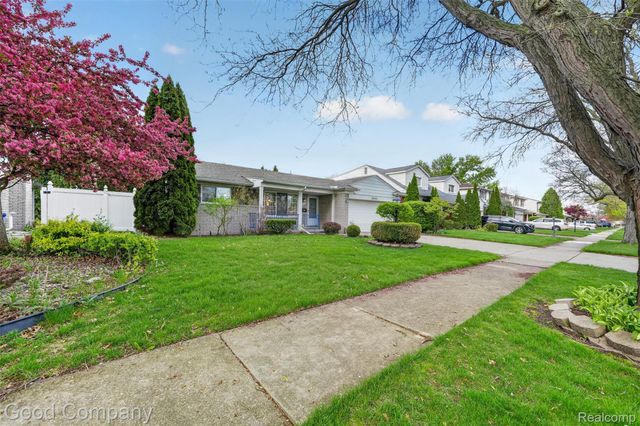20307 Edmunton Street, St. Clair Shores, MI 48080
