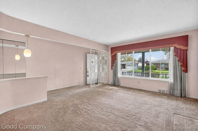 20307 Edmunton Street, St. Clair Shores, MI 48080