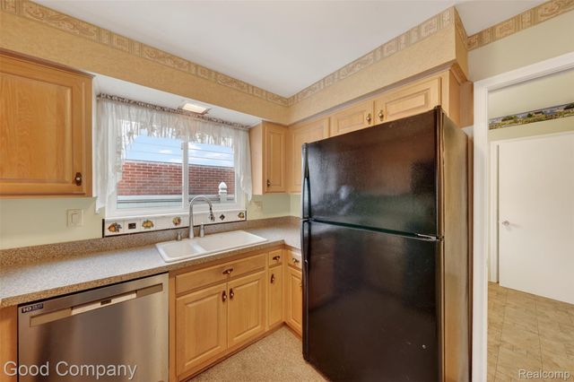 20307 Edmunton Street, St. Clair Shores, MI 48080
