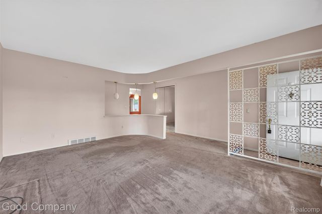 20307 Edmunton Street, St. Clair Shores, MI 48080
