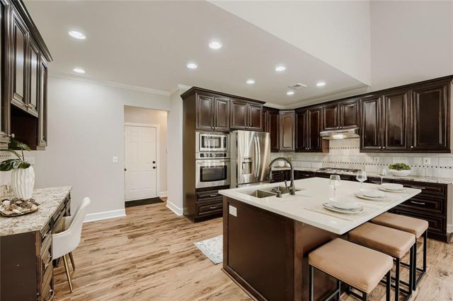 1108 Drewsbury Court SE, Smyrna, GA 30080