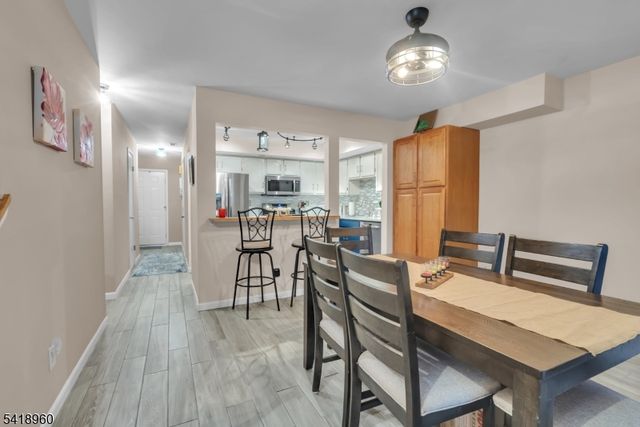 44 Manchester Ln F, West Milford Twp., NJ 07480