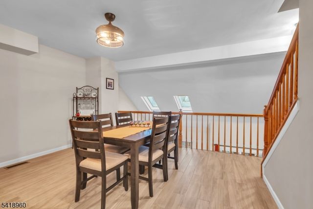 44 Manchester Ln F, West Milford Twp., NJ 07480