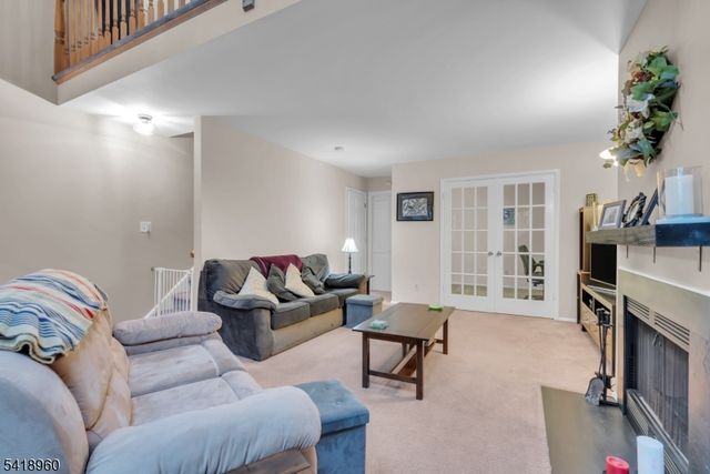 44 Manchester Ln F, West Milford Twp., NJ 07480